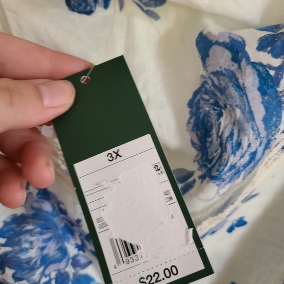 NWT WILD FABLE ADORABLE FLORAL CROPPED TOP - Picture 7 of 9